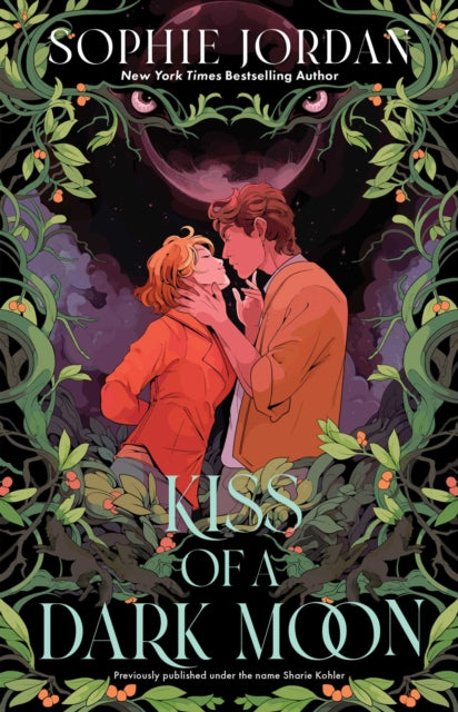 Kiss of a Dark Moon : Volume 2 - Sophie Jordan