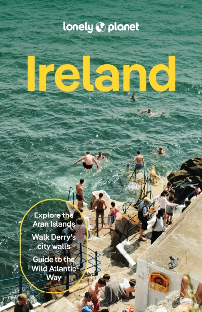 Front cover of Lonely Planet Ireland by Isabel Albiston, paperback