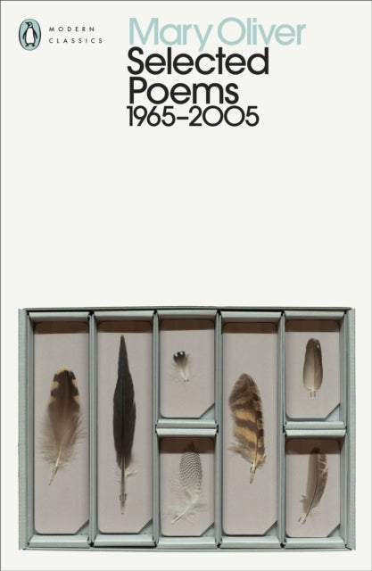 Front cover of Selected Poems by Mary Oliver, paperback